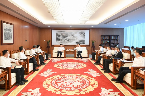 舒印彪鄧建玲會(huì)見(jiàn)保定市委書(shū)記黨曉龍、市長(zhǎng)閆繼紅