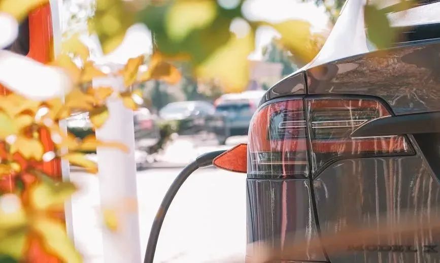 國補退出，新能源汽車掀起價格戰(zhàn)