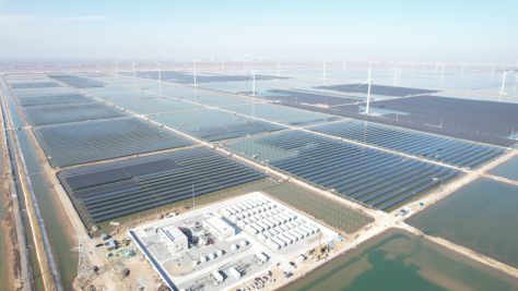 300MW！魯北鹽堿灘涂風(fēng)光儲(chǔ)輸一體化基地一期項(xiàng)目并網(wǎng)