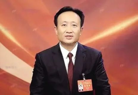 衣立東任國網(wǎng)四川省電力公司董事長、黨委書記