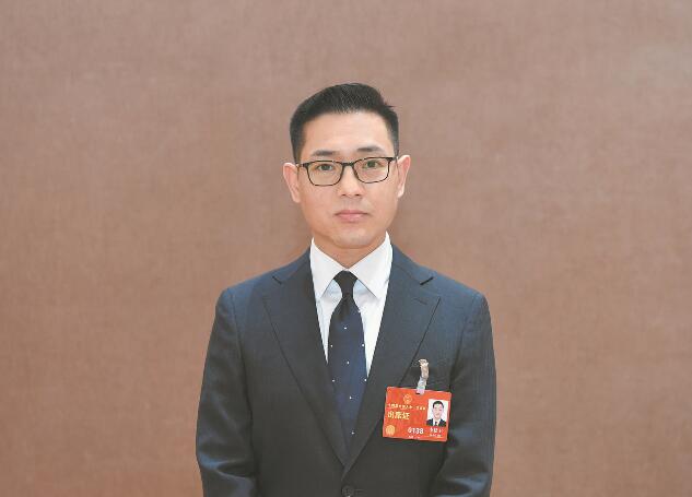 推動清潔能源發(fā)展 促進綠色低碳轉(zhuǎn)型——訪全國人大代表、河北寶信物流有限公司總經(jīng)理李建衛(wèi)