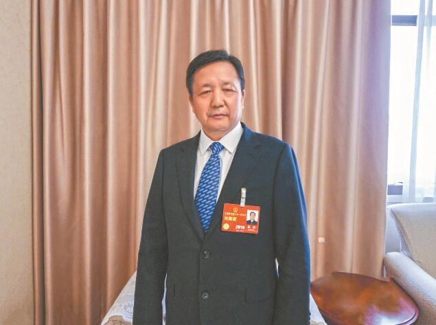 新型電力系統(tǒng)建設(shè)為電力裝備制造業(yè)帶來新機(jī)遇——訪全國人大代表，全國工商聯(lián)副主席，特變電工股份有限公司黨委書記、董事長張新
