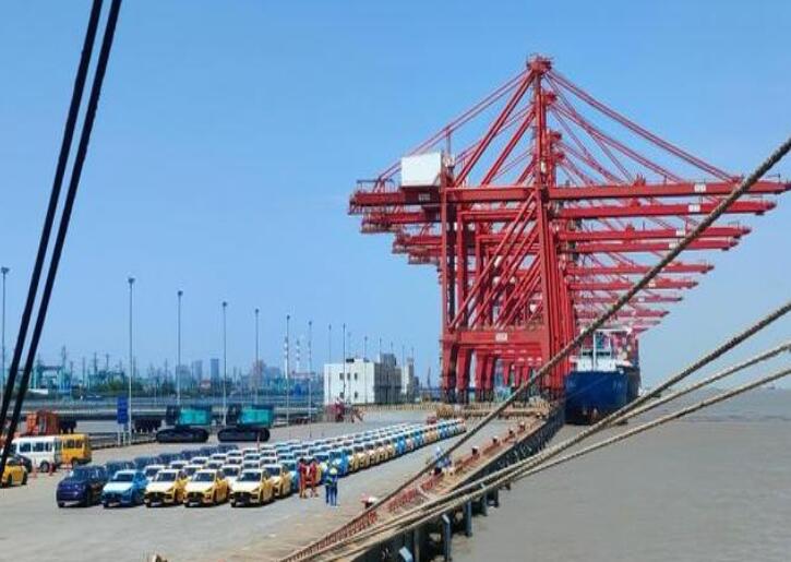 從上?？诎犊粗袊?guó)新能源汽車出海按下“加速鍵”