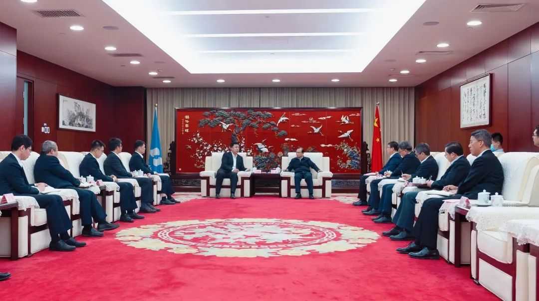 華電集團黨組書記、董事長江毅會見海博思創(chuàng)董事長、總經(jīng)理張劍輝