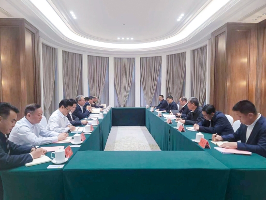 中國電建黨委副書記、總經(jīng)理王斌與黑龍江省常務副省長王一新舉行會談