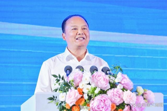 全國工商聯(lián)副主席，通威集團董事局主席劉漢元：加快建設(shè)可再生能源 構(gòu)建川渝清潔能源一體化