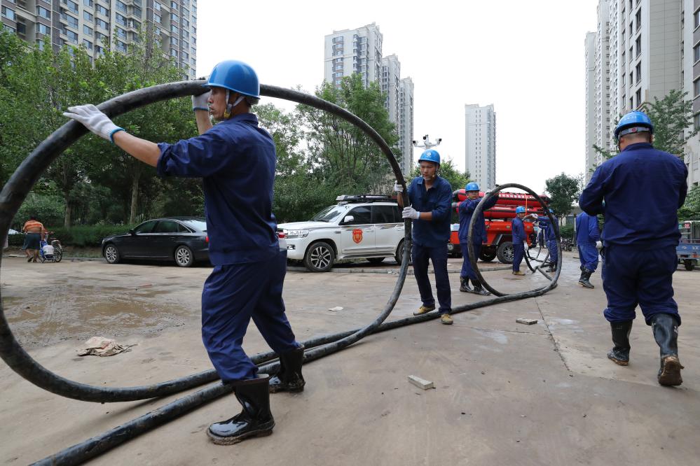電來了，光就來了——河北涿州加快電力設(shè)施搶修見聞