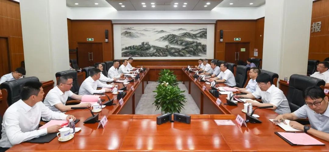 中核集團(tuán)黨組副書記、總經(jīng)理顧軍會(huì)見蘇州市委副書記、市長(zhǎng)吳慶文一行
