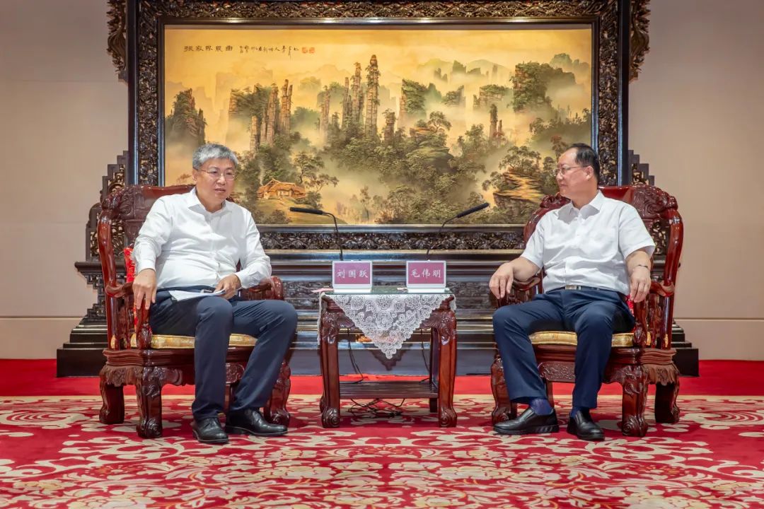 國(guó)家能源集團(tuán)黨組書記、董事長(zhǎng)劉國(guó)躍拜會(huì)湖南省委副書記、省長(zhǎng)毛偉明