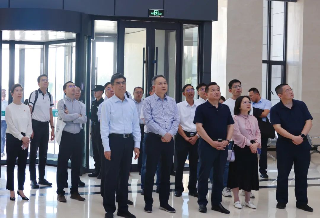 舒印彪、湯廣福院士在內(nèi)蒙古電力集團調(diào)研