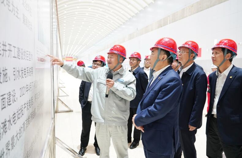 中國(guó)能建黨委書記、董事長(zhǎng)宋海良赴白鶴灘水電站調(diào)研