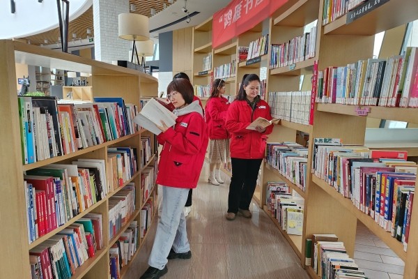 烏海供電公司聯(lián)合黨支部：開展“中華民族一家親，同心共筑中國夢”全民閱讀活動