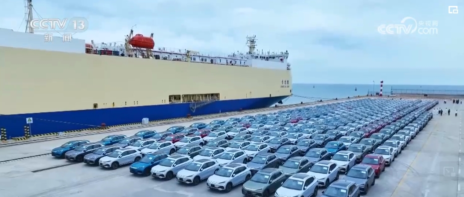 國產(chǎn)新能源車“出?！薄凹肌毙刑煜?再亮“黑科技”