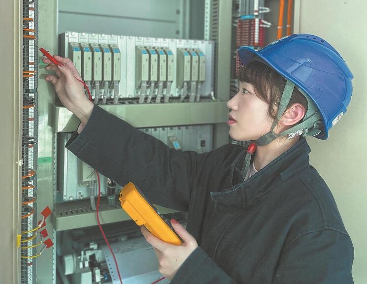 卓穎：干一行專一行，讓運維“跑”在故障前