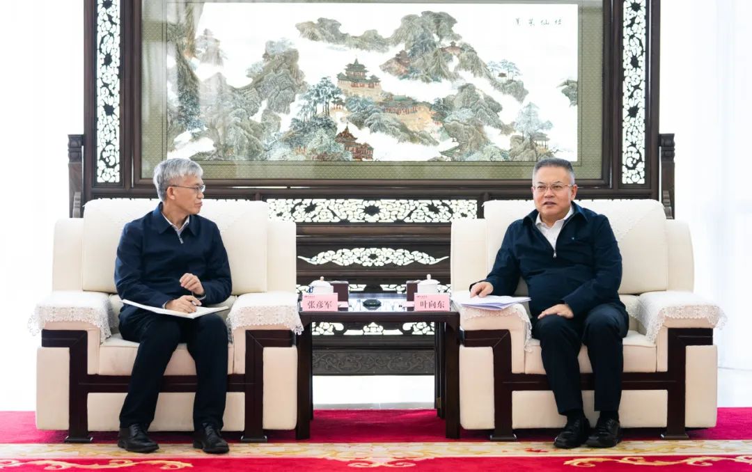 華電集團(tuán)黨組副書記、董事、總經(jīng)理葉向東會見東方電氣董事、總經(jīng)理、黨組副書記張彥軍
