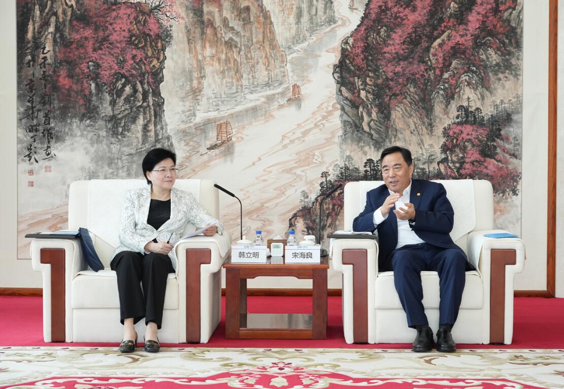 中國能建黨委書記、董事長(zhǎng)宋海良與江蘇省委常委、南京市委書記韓立明會(huì)談