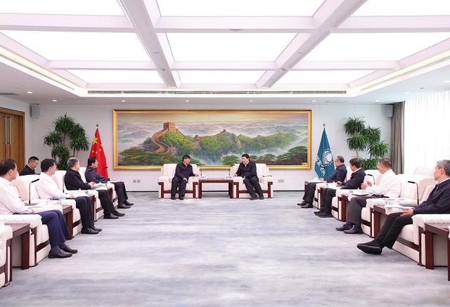 國家電網(wǎng)董事長、黨組書記張智剛董事長與三峽集團董事長劉偉平、總經(jīng)理韓君會談