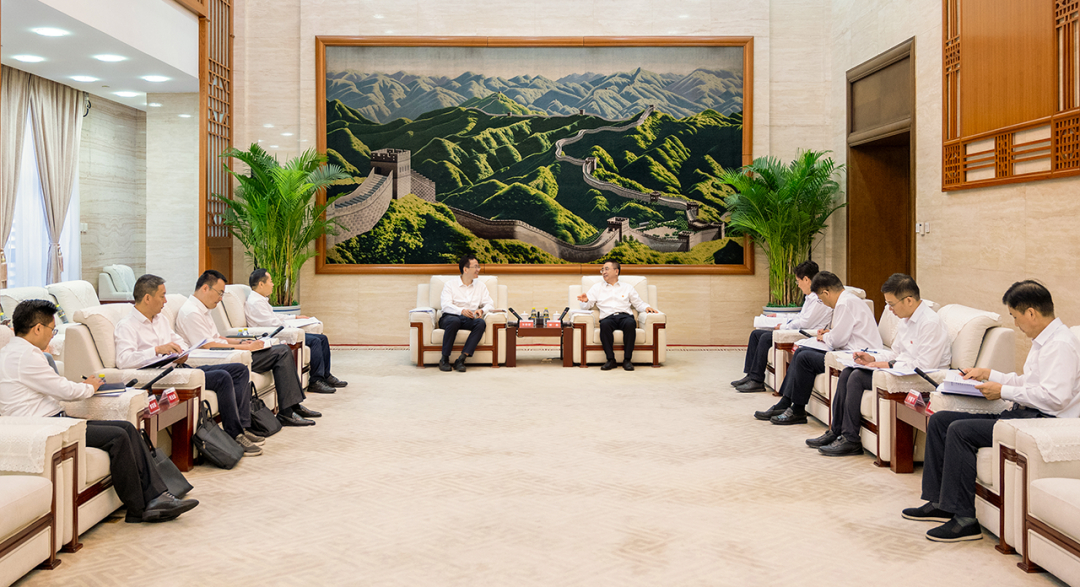 大唐集團(tuán)有限公司黨組書記、董事長(zhǎng)鄒磊與宜賓市委書記方存好會(huì)談